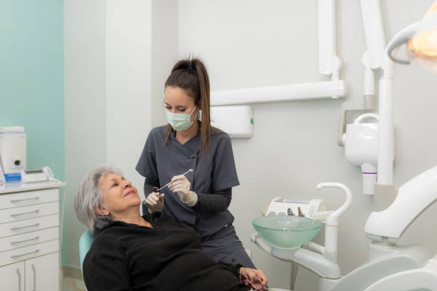 Best Emergency Root Canal Treatment in Clinton, IL
